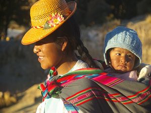 http://www.altiplano-voyage-amerique-latine.com/images/stories/newsletter/voyage-bolivie-portrait-andins.jpg