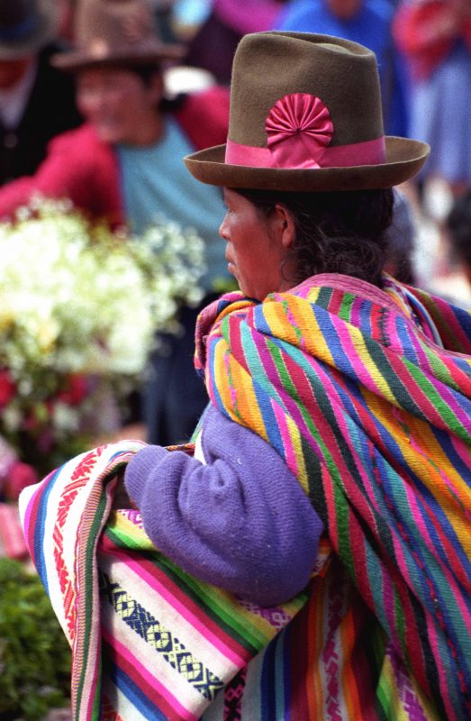 Marché de Chinchero en Bolivie - copyright Gauvert