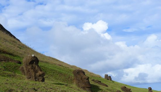 volcan-Rano-Raraku-moaïs