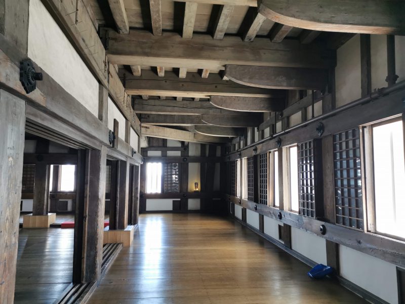 himeji-chateau-interieur-japon