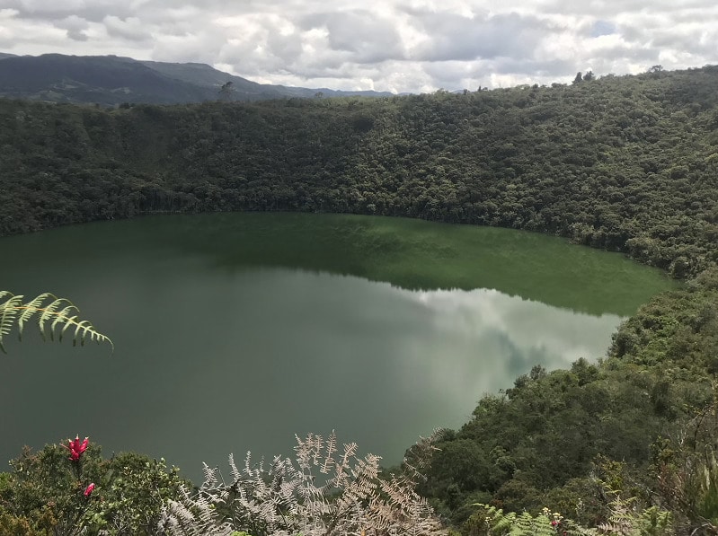 lagune de Guatavita près de Bogota, en Colombie