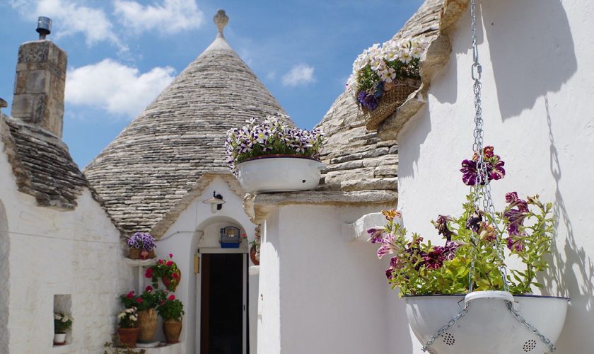 Village d’Alberobello dans les Pouilles en Italie