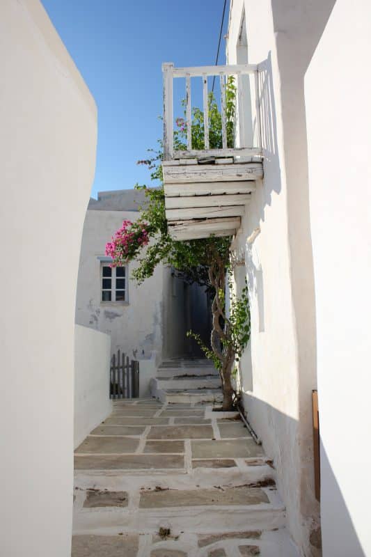Ruelle aux Cyclades